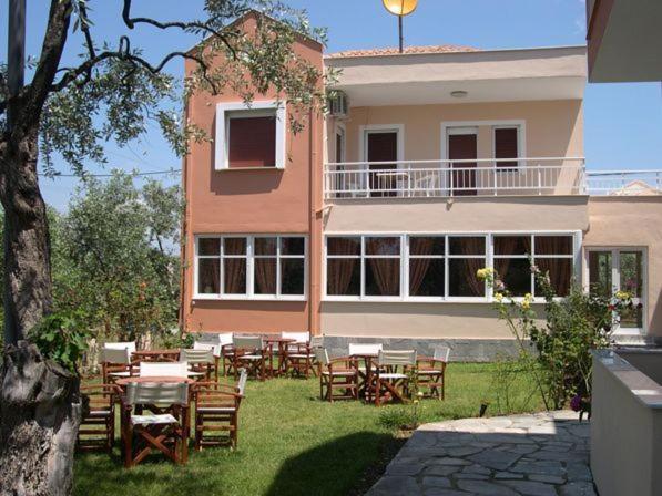 Aparthotel Amarilia Skala Rachoni  Exterior foto