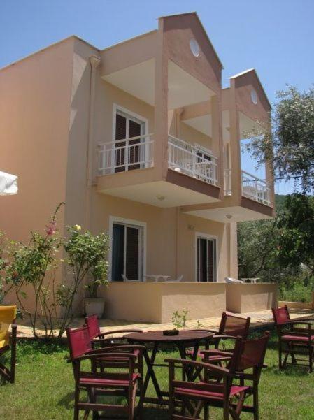 Aparthotel Amarilia Skala Rachoni  Exterior foto