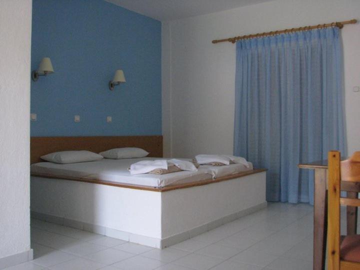 Aparthotel Amarilia Skala Rachoni  Habitación foto
